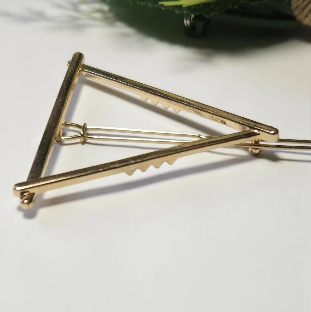 Gold Tone Triangle Hair Barrette
